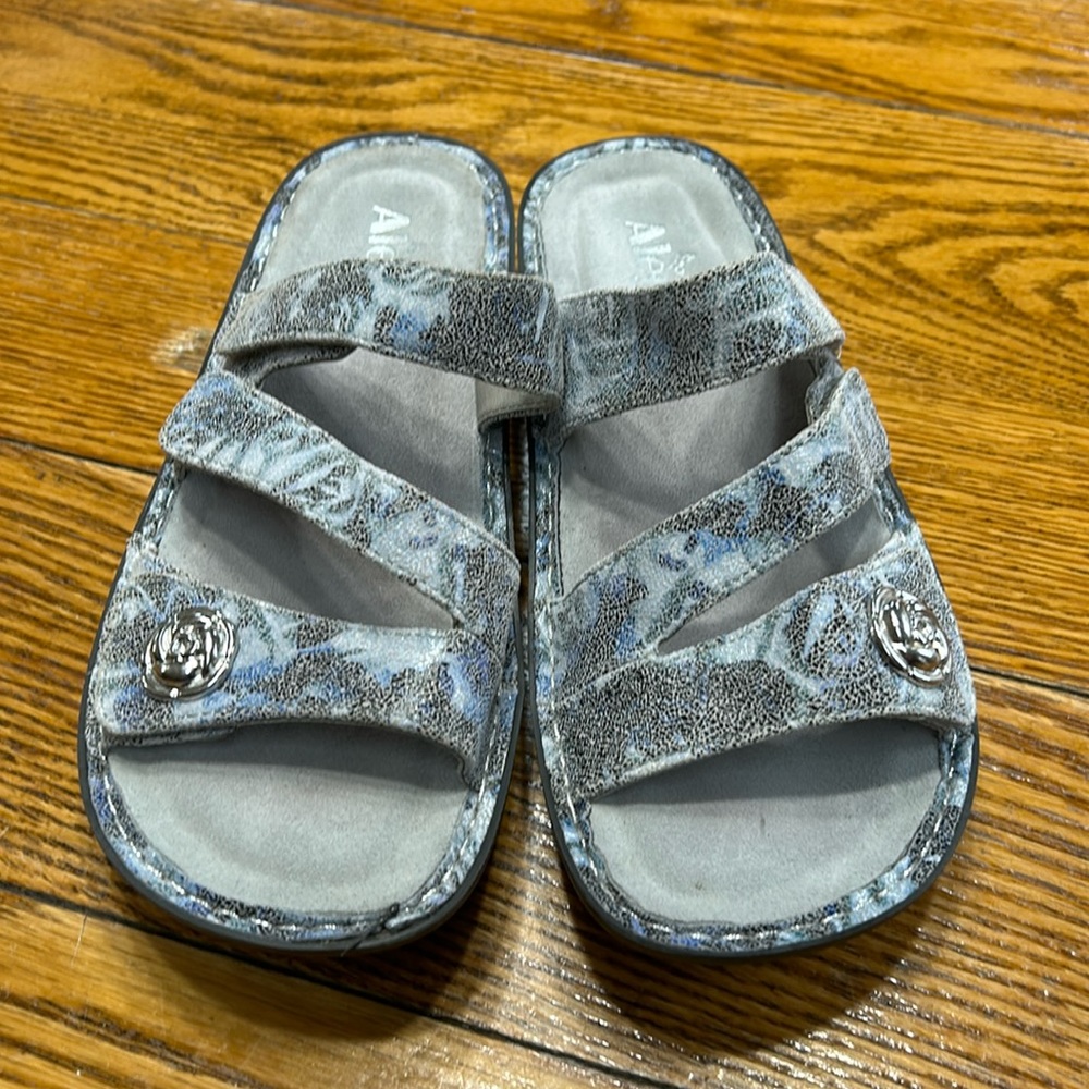 Algeria by PG Lite Betty Silver Blue leather sandals. Size EU39 (US 8.5)